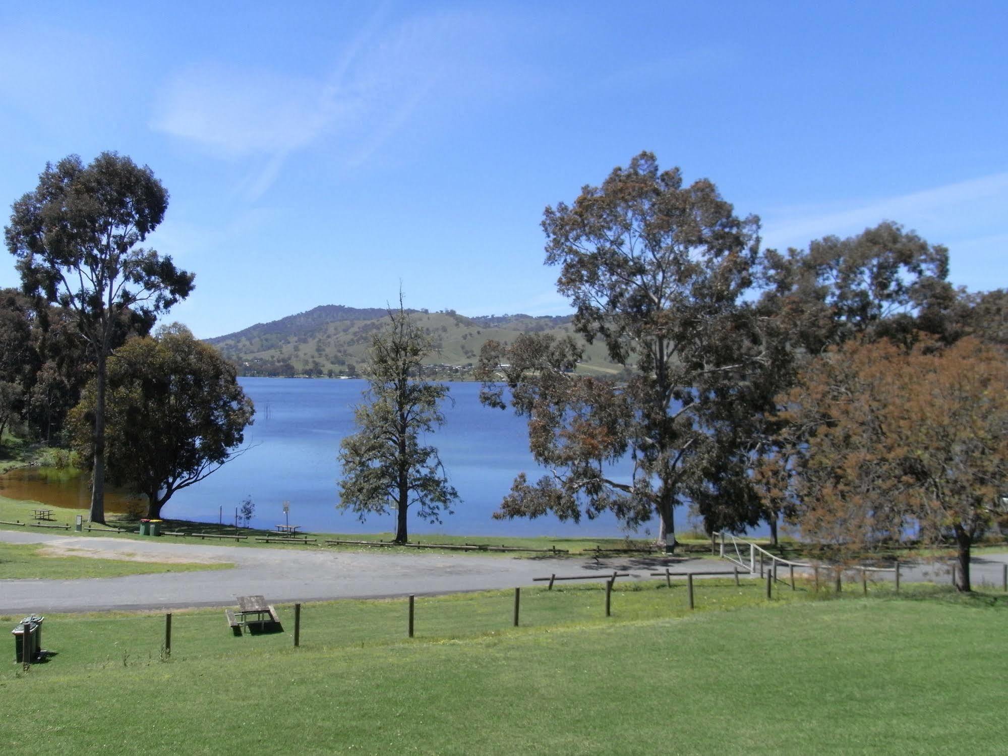 Discovery Parks - Lake Hume, New South Wales Bagian luar foto