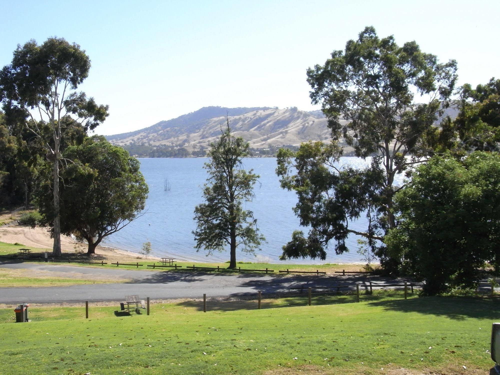 Discovery Parks - Lake Hume, New South Wales Bagian luar foto