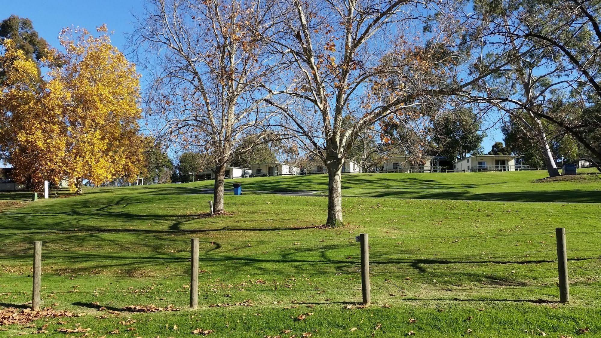Discovery Parks - Lake Hume, New South Wales Bagian luar foto