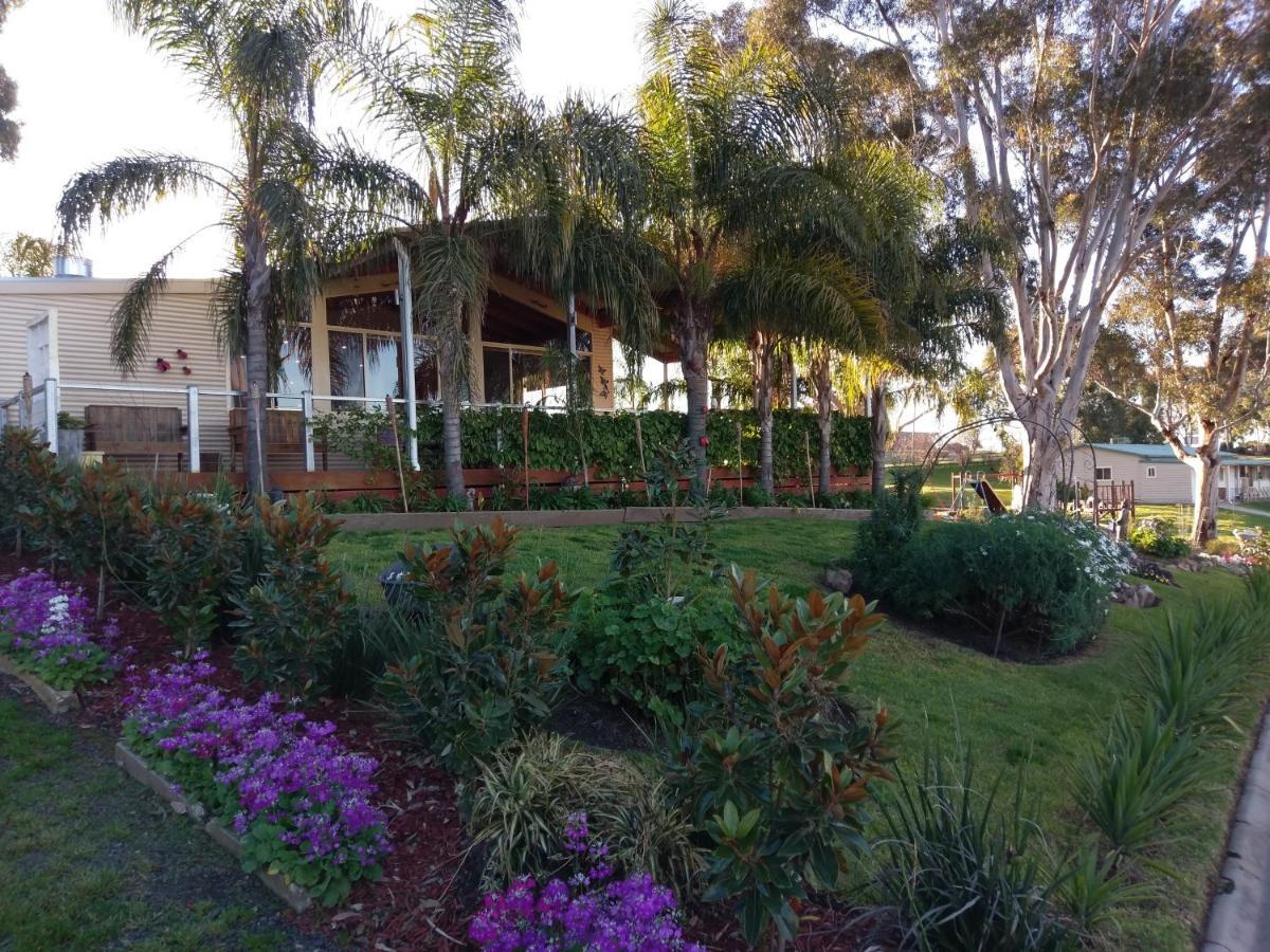 Discovery Parks - Lake Hume, New South Wales Bagian luar foto